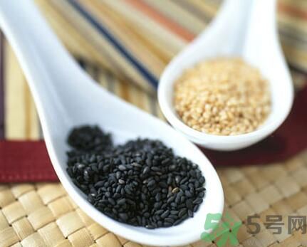 冬天吃芝麻有什么好处,冬天吃黑芝麻的好处