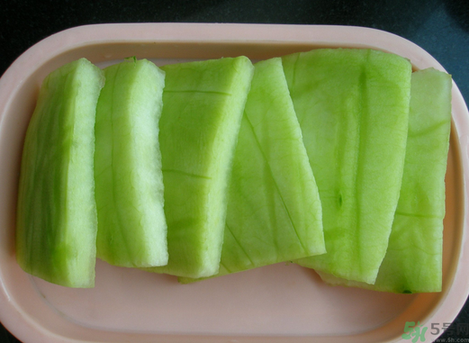 西瓜皮可不可以做面膜,西瓜霜祛痘