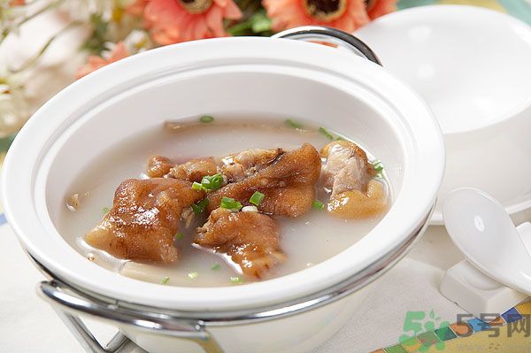 姬松茸炖猪蹄的作用,姬松茸煲猪脚可以吗