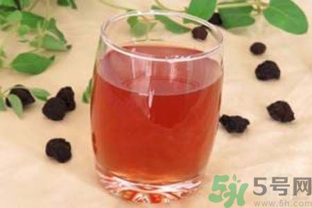 酸梅汤的作用和功效,酸梅汤制作方法和材料 酸梅汤的作用和功效,酸梅汤制作方法和材料