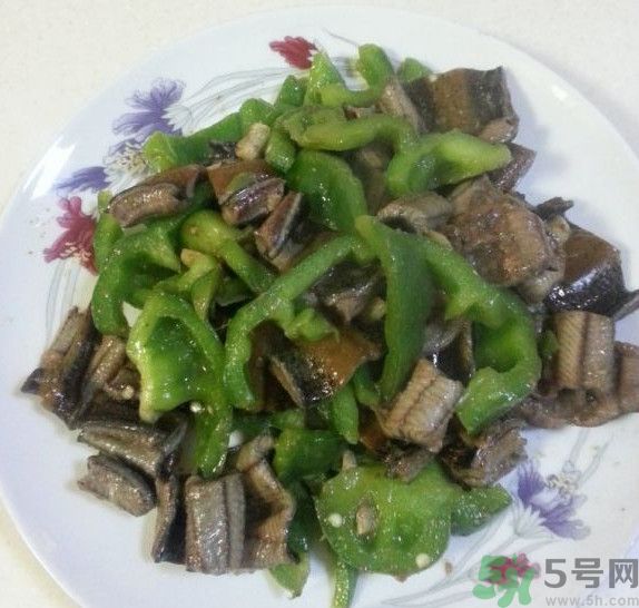 青椒炒鳝鱼片的做法窍门,青椒水煮鱼