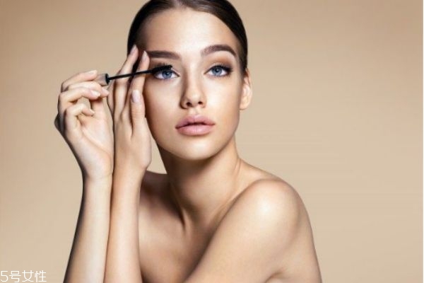 眼部遮瑕使用步骤,眼部遮瑕膏 眼部遮瑕使用步骤,眼部遮瑕膏