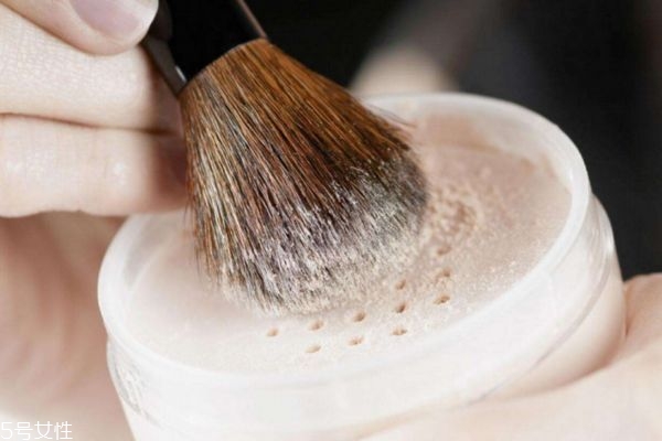 自己给自己的简单马尾编发教程,简单马尾编发