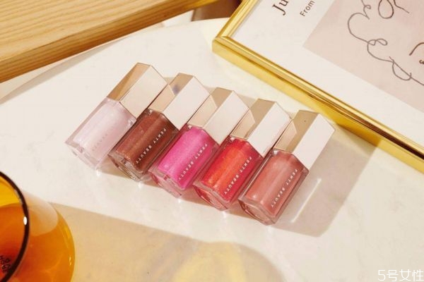 fentybeauty唇釉气味,fentybeauty唇釉试色