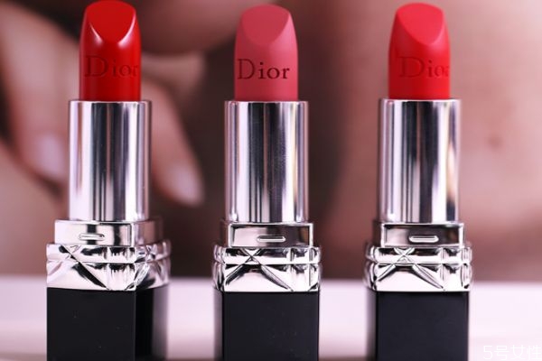 迪奥红管和黑管的区别999,迪奥红管和黑管的区别颜色