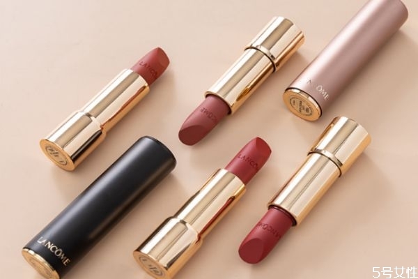 兰蔻196口红膏体上没有logo是假的吗,兰蔻196口红膏体上没有logo是正品吗