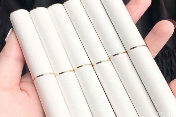 完美日记孕妇能用吗,完美日记小细跟能用多久 完美日记孕妇能用吗,完美日记小细跟能用多久