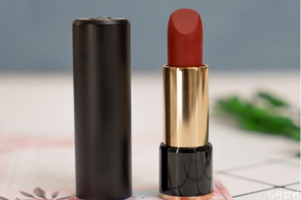 兰蔻196素颜可以涂吗,兰蔻196涂了不好看