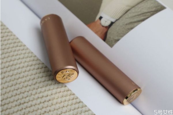 兰蔻196黑管和粉金管有什么区别,兰蔻196是金管还是黑管