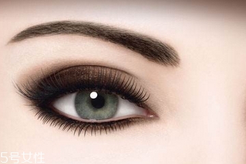 露华浓745是什么颜色,露华浓口红730