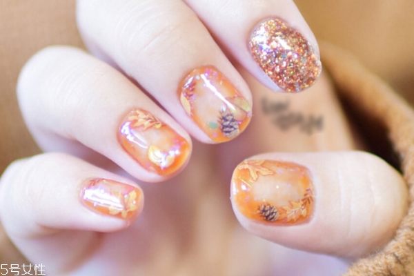 琥珀美甲图片大全,琥珀色美甲怎么做 琥珀美甲图片大全,琥珀色美甲怎么做