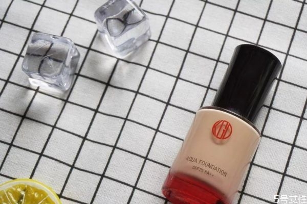 江原道粉底液的缺点,江原道粉底液适合什么皮肤 江原道粉底液的缺点,江原道粉底液适合什么皮肤