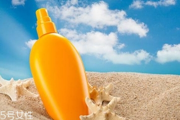 安娜苏粉底液怎么样,粉底液搓泥的原因