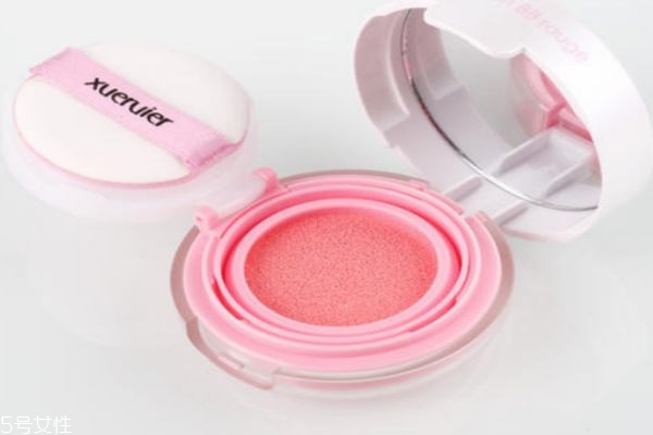 什么颜色显手白 指甲油,纯色指甲油显手白图片