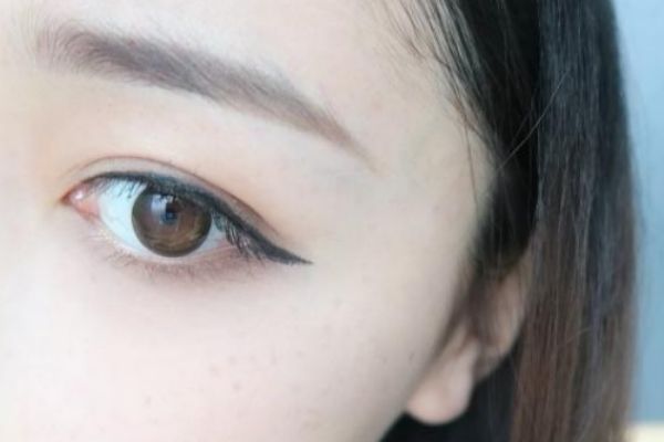 内双怎么画眼妆好看,内双怎样画眼影最漂亮