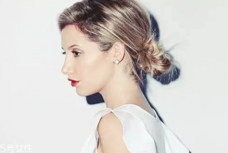 头发少适合的丸子头,半丸子头发型 头发少适合的丸子头,半丸子头发型