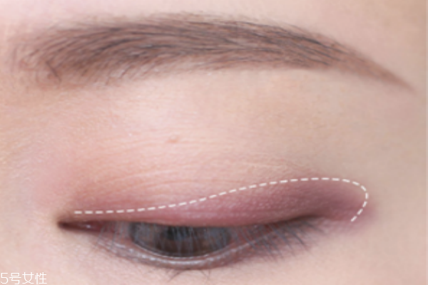 扎丸子头的步骤图片,丸子头扎法步骤图解