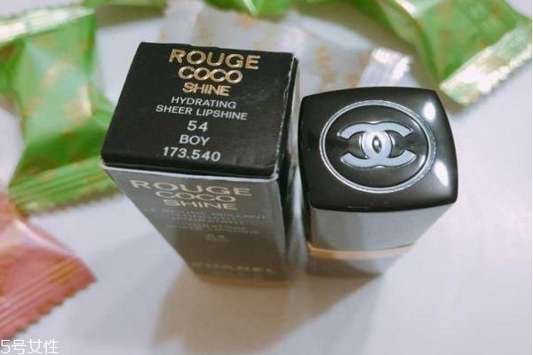 用卸妆巾后还用洗脸吗,卸妆巾擦完脸用洗吗