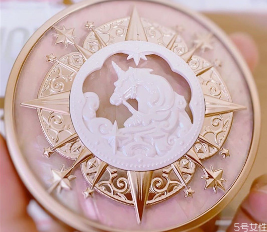 不上粉底液直接化妆,为什么有的粉底液持妆效果好