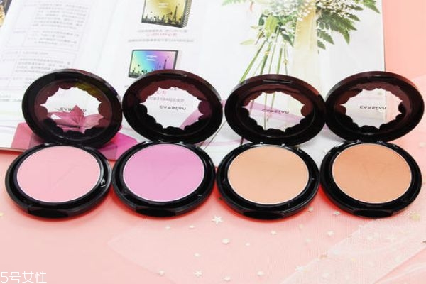 指甲油涂多久就要卸掉,卸了指甲多久可以涂指甲油 指甲油涂多久就要卸掉,卸了指甲多久可以涂指甲油