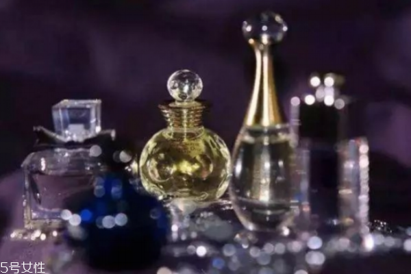 雅诗兰黛三合一眉笔色号3还是4,雅诗兰黛双头眼线笔怎么用