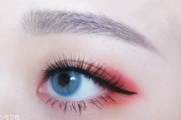 黄皮适合什么颜色眉笔,皮肤暗黄适合什么颜色的眉笔