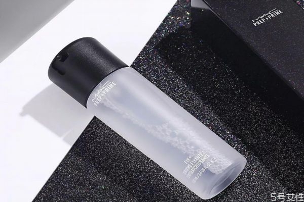 定妆可以只用定妆喷雾吗,有成膜剂的定妆喷雾 定妆可以只用定妆喷雾吗,有成膜剂的定妆喷雾