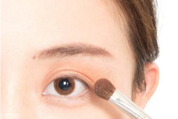 情人节妆容,戴眼镜化什么眼妆