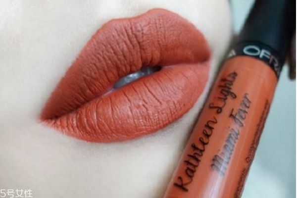 短头发怎么扎才好看,宝宝头发短怎么扎好看