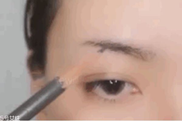 不会画眼影怎么办,不会画眼影应该怎么样才好画