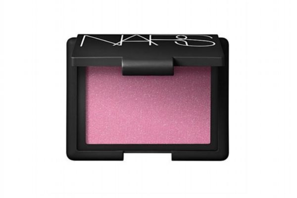 什么人不适合涂腮红,为什么要涂腮红