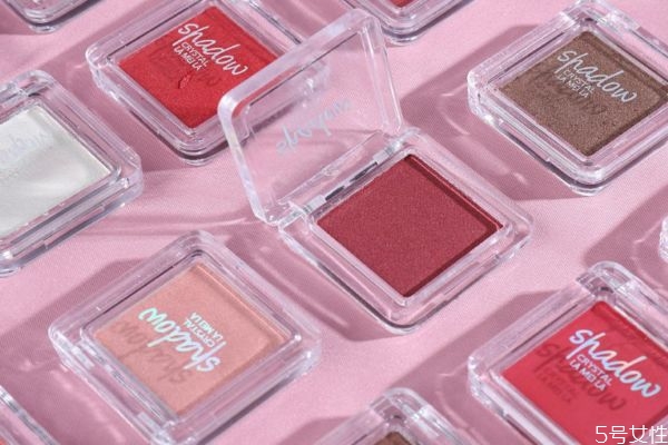 眼影当腮红可以吗,眼影可以用来当腮红吗