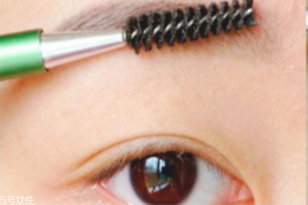 怎么修眉毛初学者,新手如何修眉 怎么修眉毛初学者,新手如何修眉