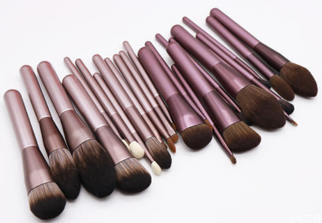 为什么买化妆刷要买沧州发货的,沧州哪里有卖化妆刷的 为什么买化妆刷要买沧州发货的,沧州哪里有卖化妆刷的