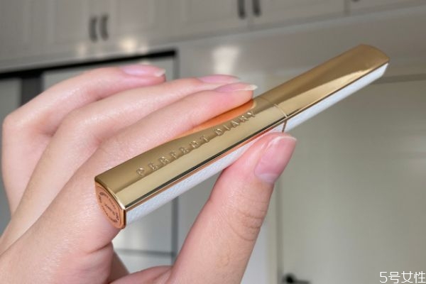 完美日记的小细跟口红怎么样,完美日记小细跟值得入吗 完美日记的小细跟口红怎么样,完美日记小细跟值得入吗