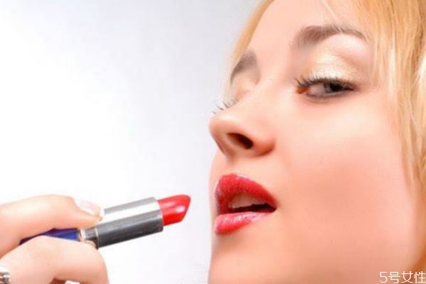 怎么知道口红有没有过期?,怎么判断口红是否过期小技巧