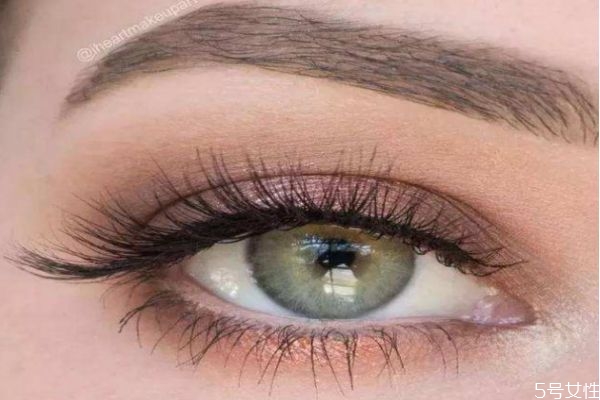 化妆有必要用假睫毛吗,假睫毛好用吗