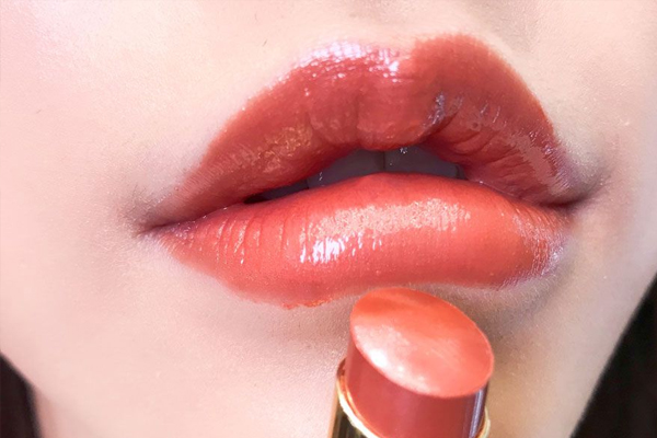 ysl金管哪个颜色最火,ysl小金条口红哪个颜色最火