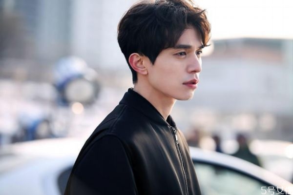 韩国男生妆容,韩国男生妆容精致