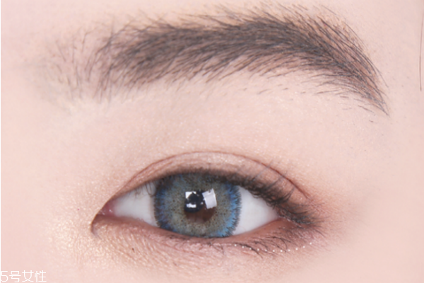 下垂眼怎么画眼妆,外眼角下垂如何画眼妆