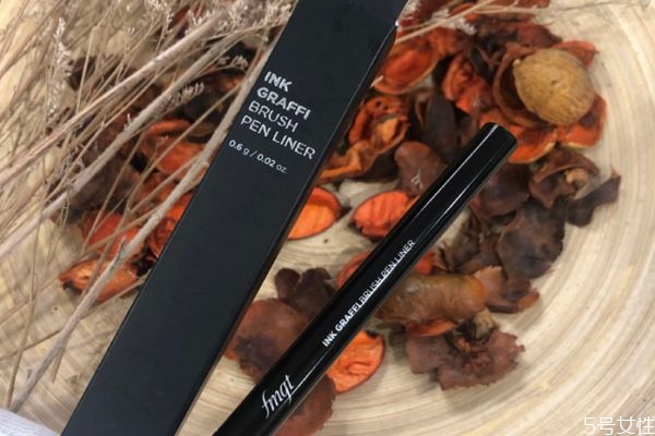 菲诗小铺眉笔好用吗,菲诗小铺眼霜怎么样