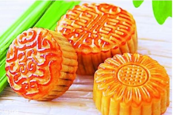 月经可以吃月饼吗(女生来月经可以吃月饼吗)