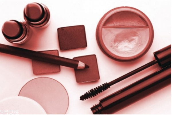 过期的化妆品用了会怎么样?,化妆品过期了用了会怎么样有什么坏处