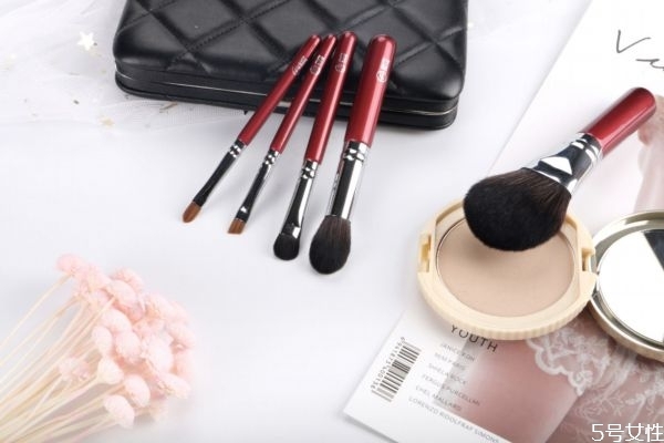 化妆刷有保质期吗,化妆刷可以用几年 化妆刷有保质期吗,化妆刷可以用几年