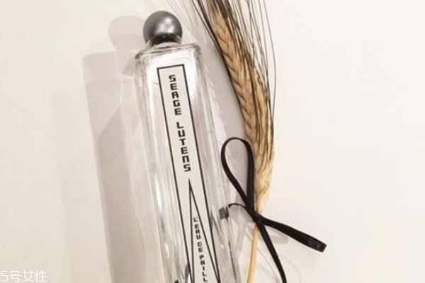 芦丹氏冷水香调,芦丹氏之水香评