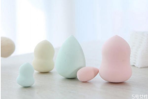 湿粉扑怎么用,干湿粉扑的作用