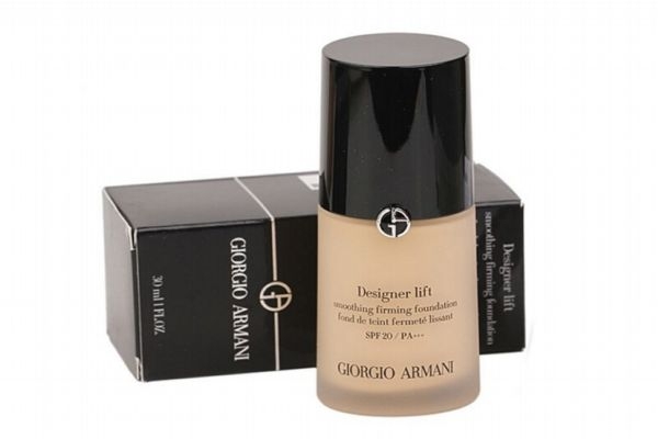 阿玛尼粉底液的正确用法,阿玛尼粉底怎么用 阿玛尼粉底液的正确用法,阿玛尼粉底怎么用