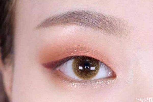 单眼皮怎么化妆好看,单眼皮怎么画眼妆好看
