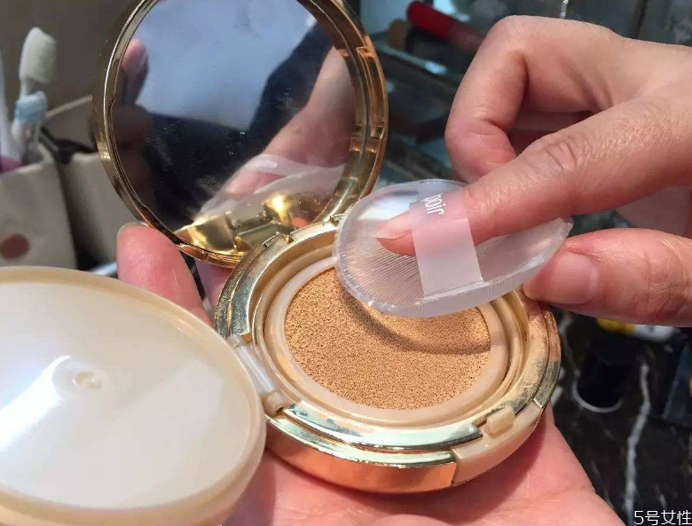 硅胶粉扑怎么涂粉底,硅胶粉扑怎么用