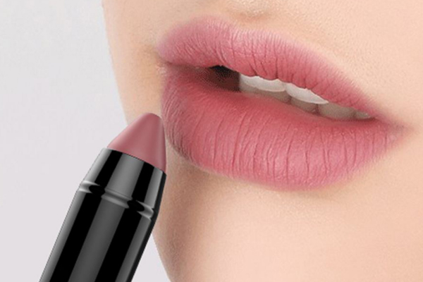 口红如何画,正确的画口红方法是怎样的